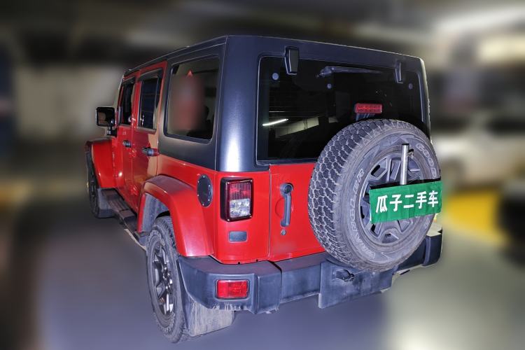 Used Jeep Wrangler 2014 2.8TD Sahara Four-Door Edition
