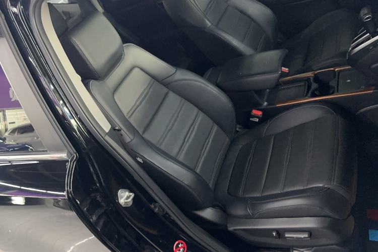 Used Honda CR-V 2021 240TURBO CVT 2WD Fashion Edition
