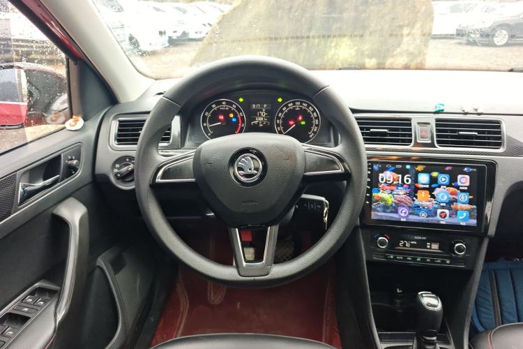 Used Skoda Rapid Spaceback 2016 1.6L Automatic Smart Drive Edition
