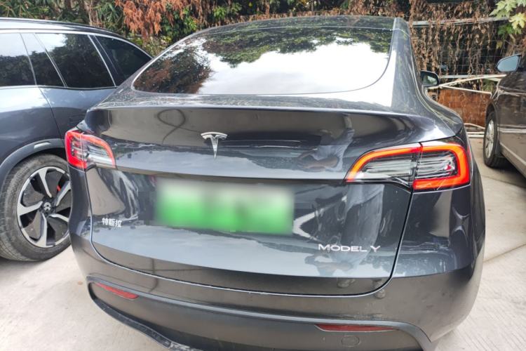 Used Tesla Model Y 2024 Rear-Wheel-Drive Version
