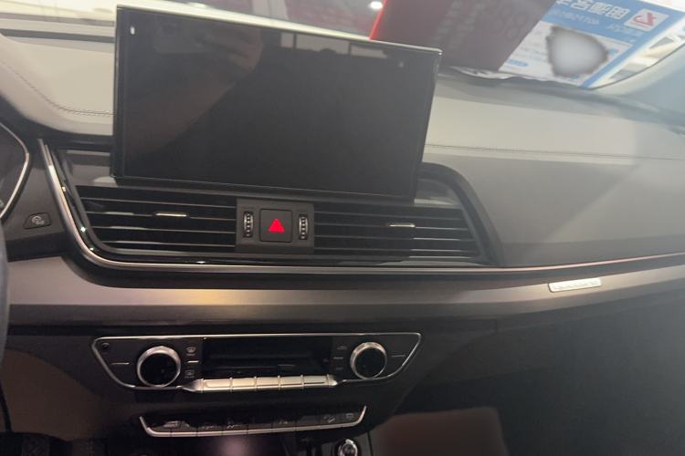 Used Audi Q5L 2022 40T Fashionable and Dynamic Model
