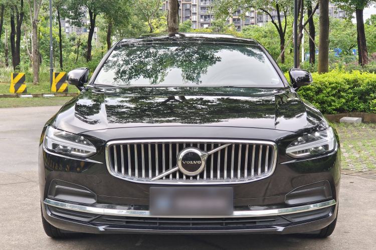 Used Volvo S90 2023 B5 Zhiyi Luxury Edition

