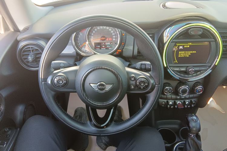 Used  MINI 2014 1.5T COOPER Fun
