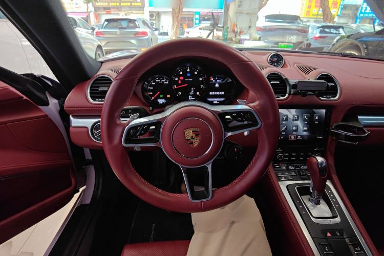 Used Porsche 718 2016 Cayman 2.0T
