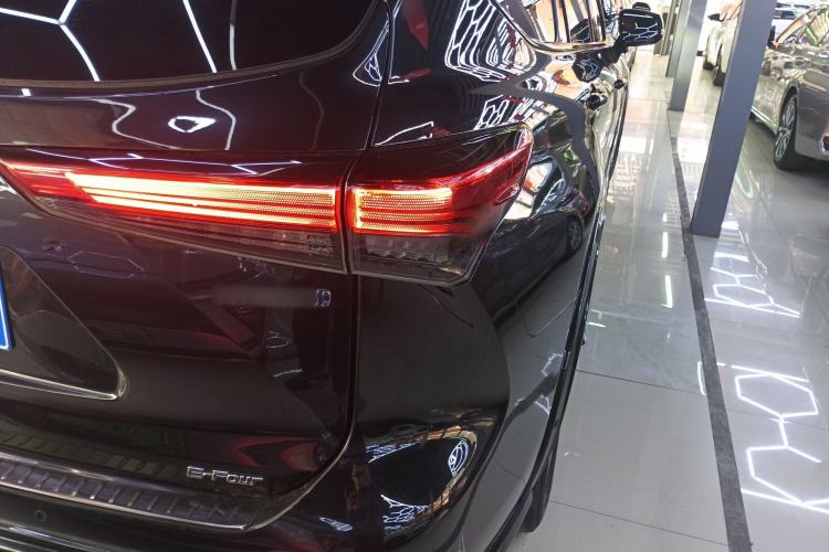 Used Toyota Highlander 2022 Dual-Engine 2.5L Four-Wheel Drive Prestige Version 7 Seats