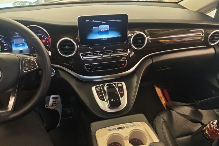 Used Mercedes-Benz V-Class 2018 V 260 Avantgarde Edition China V