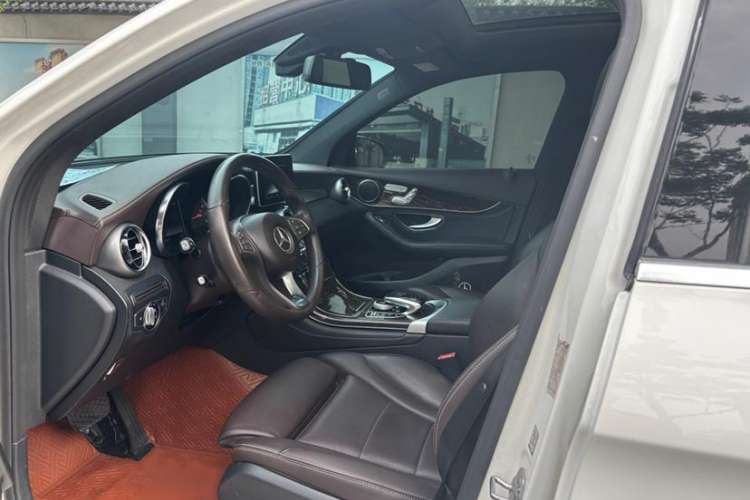 Used Mercedes-Benz GLC 2017 GLC 260 4MATIC Dynamic Edition