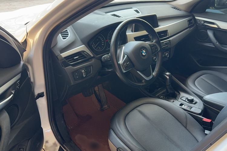 Used BMW X1 2018 sDrive20Li Leading Model
