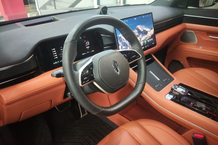 Used Hima AITO M7 2024 1.5T Intelligent Driving Rear-Drive Ultra Version 6 Seats
