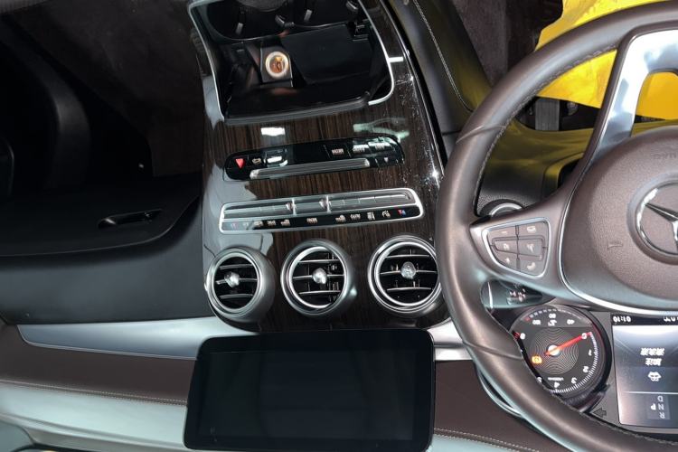 Used Mercedes-Benz GLC 2018 Facelift GLC 260 4MATIC Luxury Edition