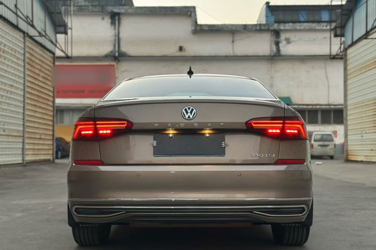 Used Volkswagen Passat 2020 330TSI Elite Edition China VI
