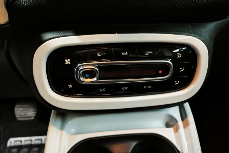 Used  fortwo 2018 1.0L 52kW Hardtop Passion Edition China V Standard
