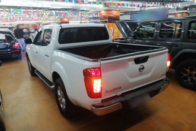 Used Nissan Navara 2017 2.5L Automatic 2WD Luxury Edition QR25