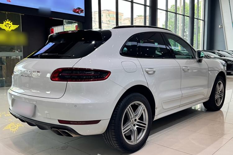 Used Porsche Macan 2016 Macan Turbo 3.6T
