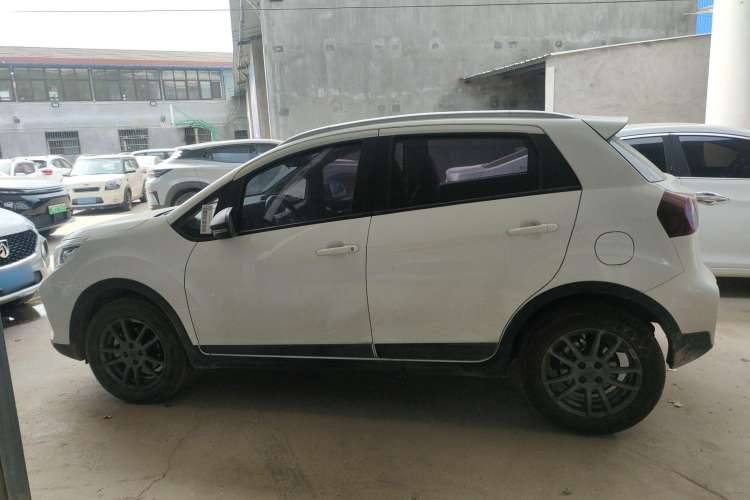 Used Geely Auto Vision X3 2021 PRO 1.5L Manual Elite Model
