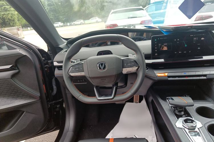 Used Changan UNI-V 2024 1.5T Prestige Sport Edition
