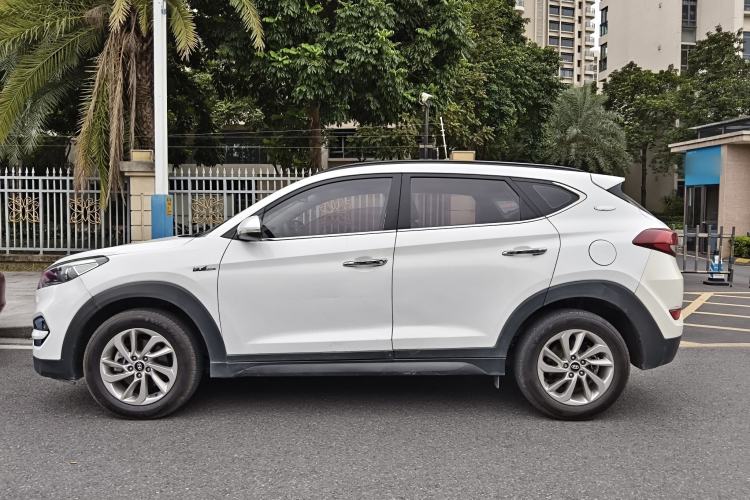 Used Hyundai Tucson 2018 1.6T Dual-Clutch Two-Wheel Drive 15th Anniversary Special Edition
