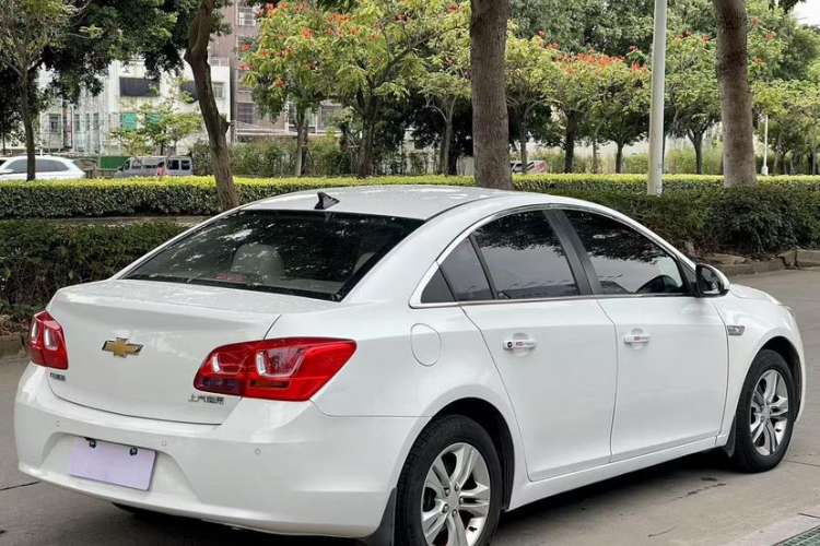 Used Chevrolet Cruze 2015 1.5L Classic SE AT
