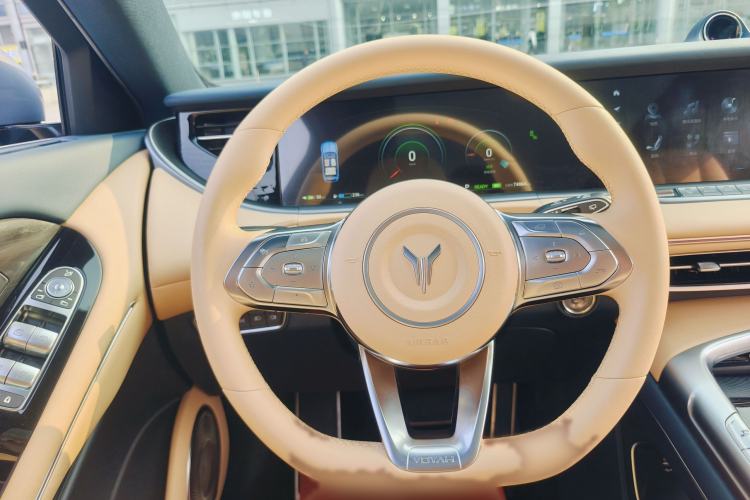 Used VOYAH FREE 2021 Four-Wheel Drive Standard Range-Extended Exclusive Luxury Package