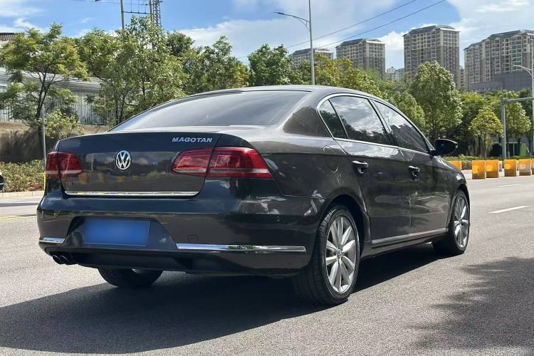 Used Volkswagen Magotan 2013 2.0 TSI Ultimate Model
