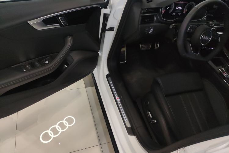 Used Audi A4L 2024 40 TFSI Luxury Dynamic Edition