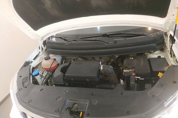 Used Geely Auto Vision X3 2019 Upgraded Model 1.5L Manual Elite Version
