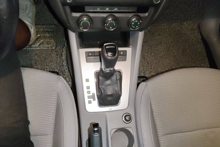 Used Skoda Octavia 2015 1.6L Automatic Yijie Edition
