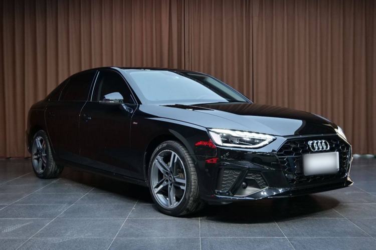 Used Audi A4L 2022 40 TFSI Luxury Dynamic Model
