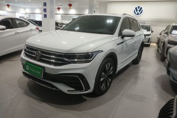 Used Volkswagen Tiguan L 2023 Restyled 330TSI Automatic Two-Wheel Drive R-Line Enhanced Comfort Version