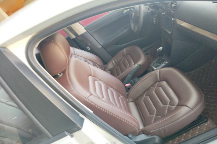 Used Volkswagen Jetta 2015 Value Edition 1.6L Automatic Fashion Version
