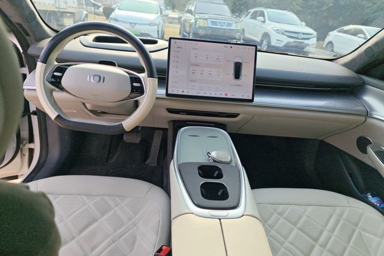 Used  A07 2024 All-Electric "True Fragrance" Edition 710 Flagship Model
