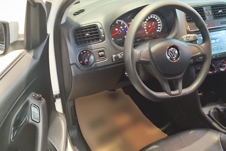 Used Volkswagen Polo 2014 1.4L Manual Fashion Edition
