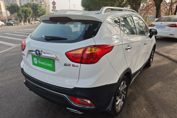 Used  Refine S3 2016 1.5L Manual Luxury Smart Version
