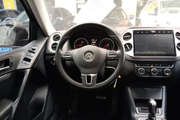 Used Volkswagen Tiguan 2017 300TSI Automatic Two-Wheel Drive Silk Road Comfort Edition
