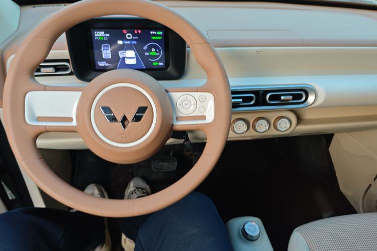 Used Wuling Hongguang MINIEV 2024 3rd Generation 215km Youth Edition
