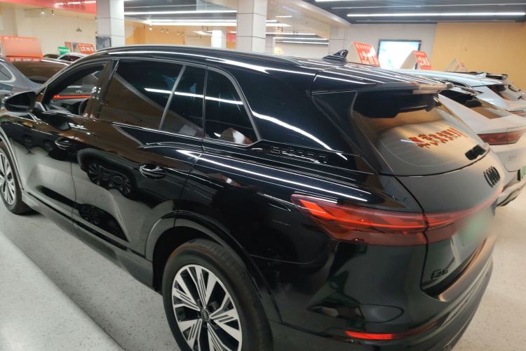 Used Audi Q5 e-tron 2023 40 e-tron Shining Edition Mecha Kit