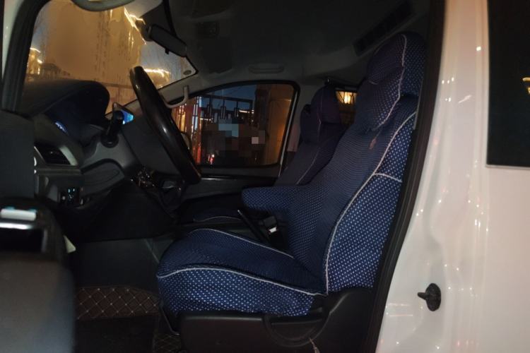 Used JAC Refine M3 2023 PLUS 1.8L 9-Seater Smart Connectivity Version