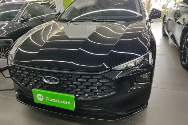 Used Ford Mondeo 2025 2.0T EcoBoost Luxury Version
