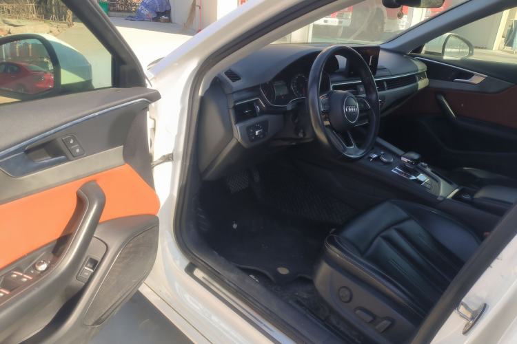 Used Audi A4L 2019 40 TFSI Ambition China VI

