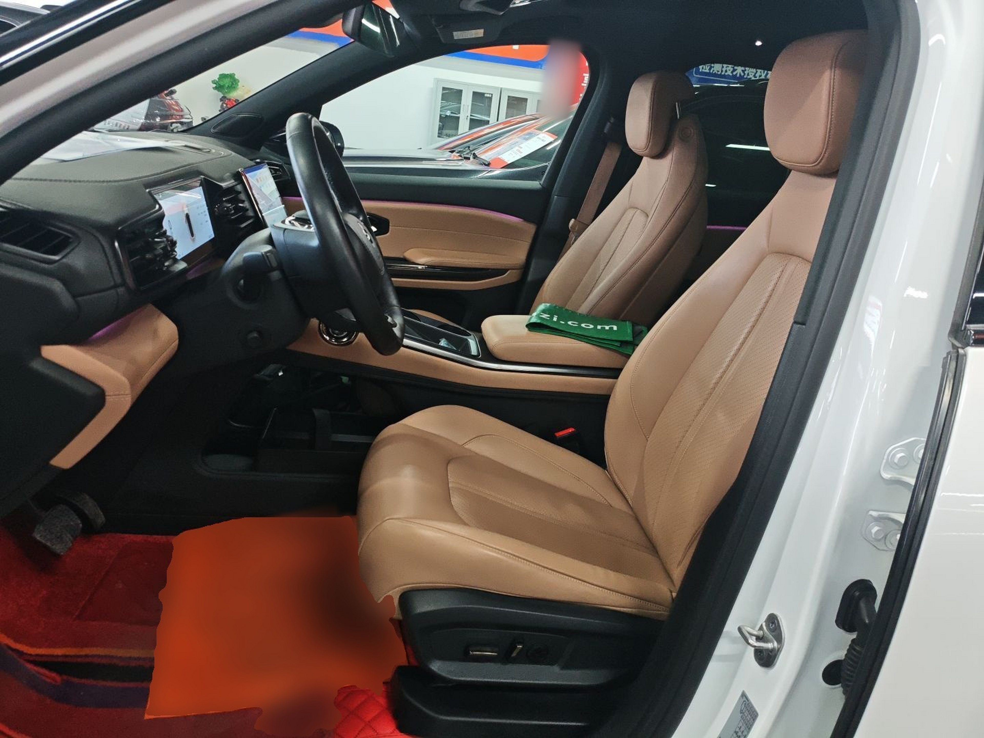 Переднее сиденье в автомобиле