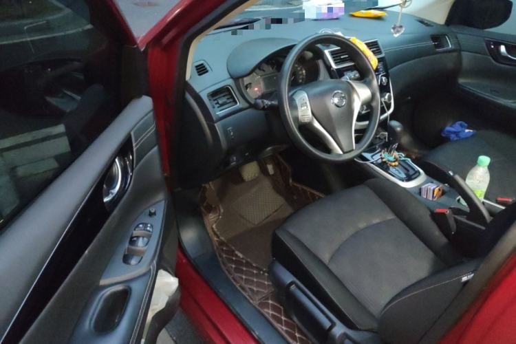 Used Nissan Tiida 2016 1.6L CVT Cool Dynamic Edition
