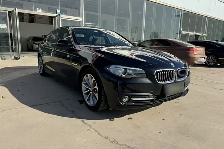 Used BMW 5 Series 2017 525Li Leading Model
