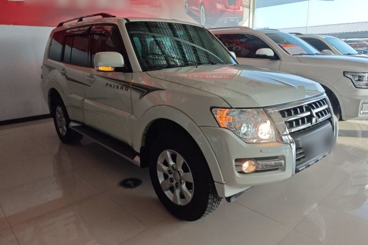 Used Mitsubishi Pajero 2019 3.0L Automatic Standard Edition
