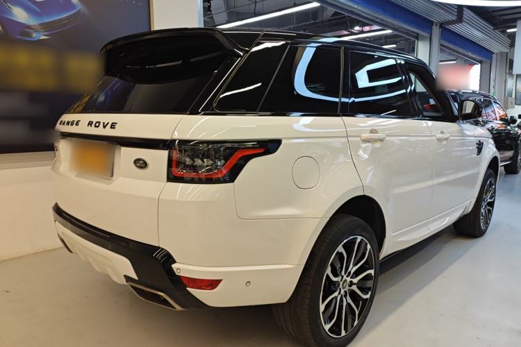 Used Land Rover Range Rover Sport 2022 3.0 L6 YAO Black Edition
