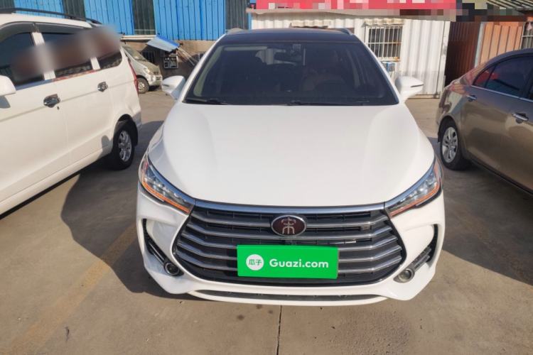 Used BYD Song MAX 2018 1.5T Automatic Smart Connect Elite Model with 6 Seats
