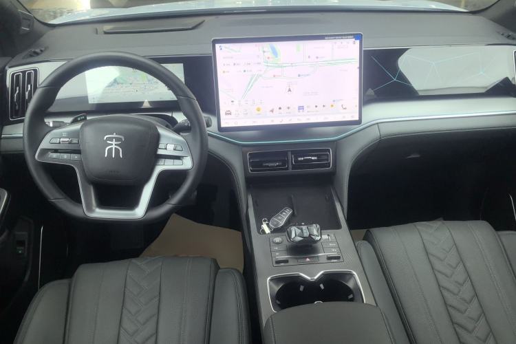 Used BYD Song L DM-i 2025 Intelligent Driving Version 160 km Beyond-Range Type
