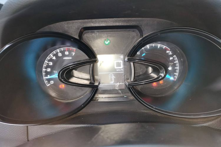 Used Dongfeng Aeolus AX7 2016 1.4T Manual ZhiShang Model
