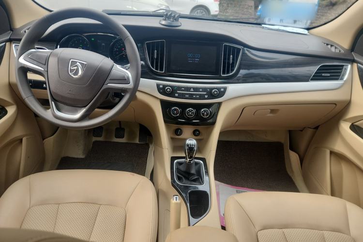 Used Baojun 730 2016 1.5L Manual Comfort Version 7 Seats China V Emission Standard
