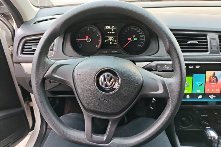 Used Volkswagen Lavida 2017 1.6L Automatic Fashion Edition
