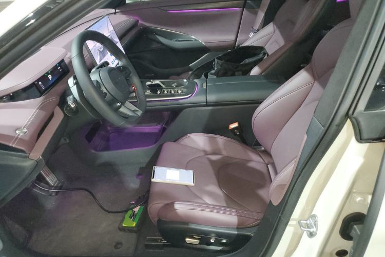 Used  SU7 2024 Four-Wheel Drive Ultra-Long Range Advanced Intelligent Driving Max Edition
